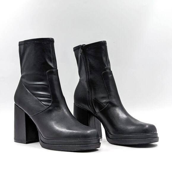 Steve Madden Shoes - Steve Madden Black Heeled Boots